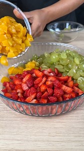 Quand je fais des desserts aux fruits comme celui-ci, tout le monde me demande la recette ! | Recettes faciles