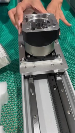 heavy duty rack and pinion linear actuator #linearaxis #linearmodule #linearslide #linearguide