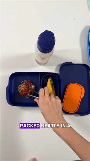 𝐅𝐫𝐨𝐦 𝐌𝐲 𝐌𝐨𝐦’𝐬 𝐇𝐚𝐧𝐝𝐬 𝐓𝐨 𝐌𝐢𝐧𝐞, some things never change. 💖🍝 𝐌𝐲 𝐋𝐮𝐧𝐜𝐡 𝐒𝐞𝐭 is a tradition worth keeping. With 𝐥𝐮𝐧𝐜𝐡 🍝 𝐚𝐧𝐝 𝐲𝐨𝐮𝐫 𝐩𝐫𝐞𝐟𝐞𝐫𝐫𝐞𝐝 𝐝𝐫𝐢𝐧𝐤 🥤, this lunch set holds more than just food; 𝐢𝐭 𝐡𝐨𝐥𝐝𝐬 𝐦𝐞𝐦𝐨𝐫𝐢𝐞𝐬. Just like mom used to pack, Tupperware’s 𝐚𝐥𝐰𝐚𝐲𝐬 𝐡𝐞𝐫𝐞 to keep your meals 𝐟𝐫𝐞𝐬𝐡 and 𝐟𝐮𝐥𝐥 𝐨𝐟 𝐥𝐨𝐯𝐞. 🥰💫 Ready to pack your own story? 👉 bit.ly/MY-etupperware 🛒✨ #MyLunchSet #TupperwareLove #Tupperw