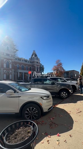 Pontiac, IL is a Mother Road stop packed with things to do! You can learn the story of Route 66, visit historic sites, explore unique museums, walk the swinging bridges, and shop downtown! #pontiacil #rt66 #heritagecorridor | Heritage Corridor Destinations