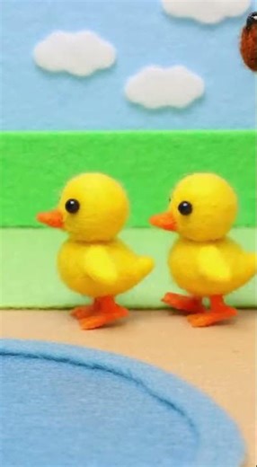 Am I a Duck now? 🦆🐩 Waddle Waddle! (Sound ON🔈)#ASMR #StopMotion