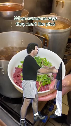 Do you like Pho? #jacksonvillenchairstylist #jacksonvillelocal #CampLejeune #CampLejeuneFamilies #vietnamesefood #CampLejeuneSupport #PhoLe #VietnameseCuisine #JacksonvilleNC #AuthenticVietnamese #PhoLovers #FoodieFavorites #YummyInMyTummy #TastyTravels #EatLocal #FoodieHeaven #trending #viralreels #noodles #StrawberrySmoothies