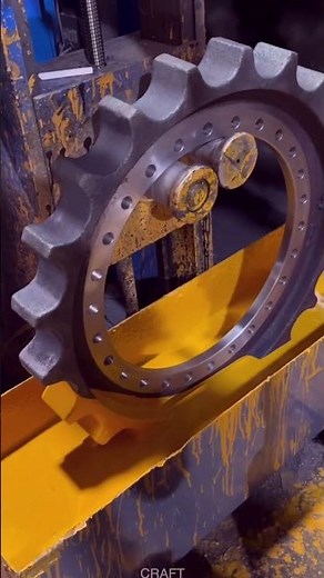 Painting Excavator Gear Accessories for Durability