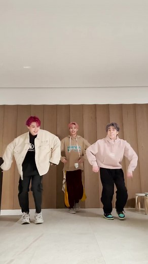 Kkkkkkick back~ #Kick_Back_Challenge #WayV #威神Ｖ#KUN #YANGYANG #HENDERY