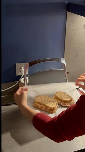 How to use a sandwich maker properly so everything stays clean and goes smoothly #cooking #tricks