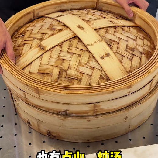 吃Buffet就要吃到爽！🦞🔥 来 IOI City Mall, Putrajaya 绝对不能错过【#Lagaya Buffet】！各种海鲜无限量供应，迷你龙虾、肉蟹、生虾等超多选择，CP值超高！💯💰 新加坡朋友快安排一趟美食之旅吧！ ✈️😋 📍 地点：IOI City Mall, First Floor-West (L1-37-40) 📲 关注我们，掌握更多美食资讯！ | IOI City Mall