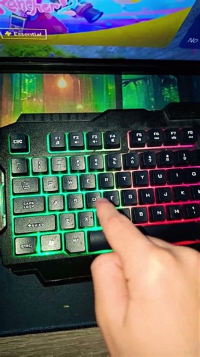 dont buy this keybored #memes #keyboard #funny #fypシ゚viral #shortsfeed (im out of ideas)