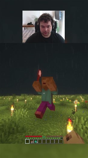 Killing a zombie unarmed in minecraft day 124 #shorts #viralshorts