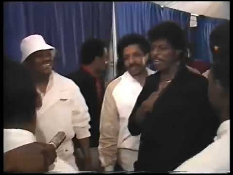 New Edition meets The Temptations and Four Tops backstage at the Apollo (1985) | Short Footage