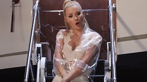 Iggy Azalea’s ‘Team’ Music Video – Watch Now!