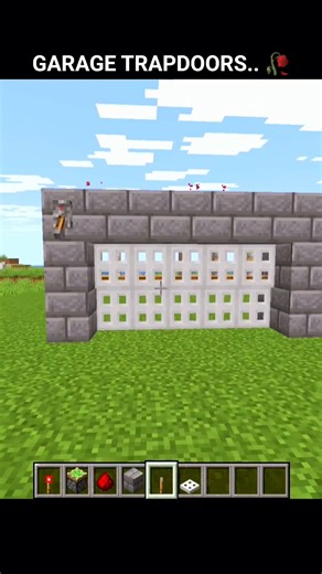 This Trapdoor Garage Door Looks PERFECT 🚗🔥 | Minecraft #mctutorial #shortsminecraft #gaming