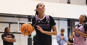 5-star recruit Jazzy Davidson narrows list to six schools, talks recruitment