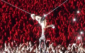 杂技天后粉红佳人Pink 身患风湿 依然表演绝活 ｜so what 2023.7.6