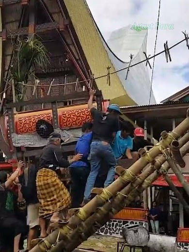 PROSES RITUAL ADAT PEMAKAMAN SUKU TORAJA