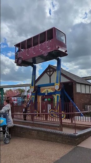 BERTIE THE BUS ‪@DraytonManorResort‬