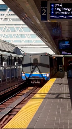 Vancouver Skytrain Expo Line Mark 1 arriving at Stadium Chinatown Station