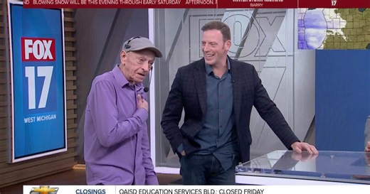 Familiar faces return to FOX 17 for Mike Davis send-off