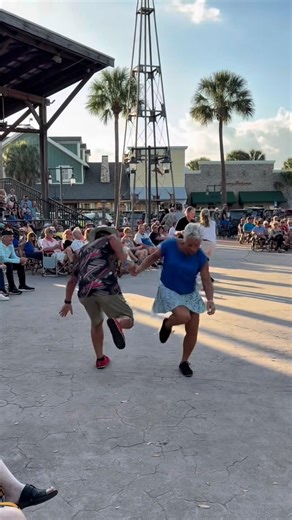 The Dancers Were Out At Brownwood for Billy Buchanan and His Rock N” Soul Revue
