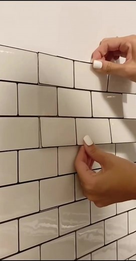 Azulejos cerámicos autoadhesivos para decorar baños y cocinas