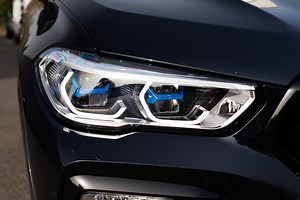 Quels feux dois-je utiliser sur la route ?