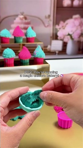 Unicorn Bake Shop 🦄 | Kinetic Sand | Satisfying Melting Sand