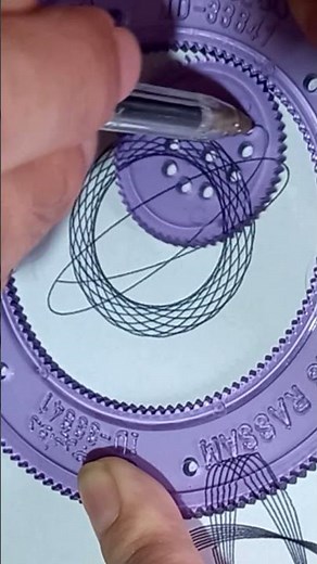 Drawing Magical Circles with a Spirograph Mesmerizing Geometric Art!
