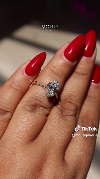 Anillo Jazmín oval 2.00ct — anillo de compromiso