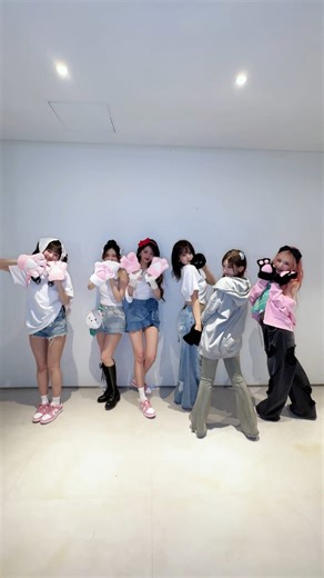 IVE 아이브 | Ye Peep Ye Peep #IVE #아이브 #アイヴ #IVE_SCOUT | Instagram