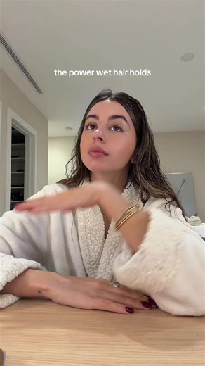 Embracing Latina Hair Rebellion: A Style Guide