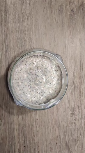 Je suis Charlotte j'ai déjà perdu 6 kilos avec ma méthode perte de poids sas frustration et sans chichi ET SURTOUT sans supprimer le chocolat. Je te partage mes secrets, mes recettes express et gourmandes adaptées à toute la famille, et je te propose un programme sur mesure. Commente METHODE pour que je t'explique tout de A à Z. ABONNES-TOI POUR D’AUTRES RECETTES & CONSEILS PERTE DE POIDS 💜 OVERNIGHT CITRON–AMANDE 👉 La veille Dans ton bocal : * 4 c. à s. flocons d’avoine * 2 c. à s. graines de