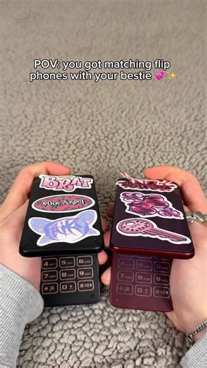 Modern Flip Phone on Instagram: "They work like iPhones but flip!! 😍💕 #flipphones #y2k #2000sera #nostalgia #retro"