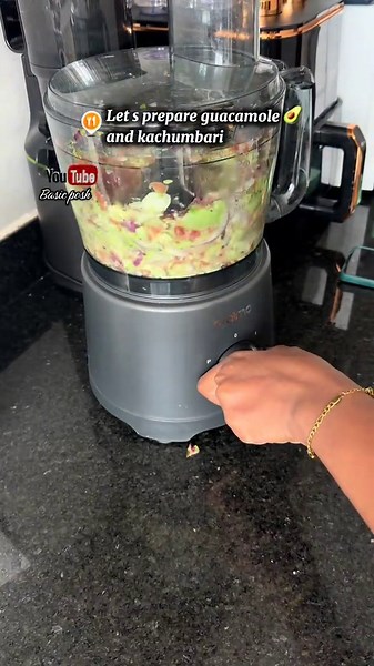 Effortless Vegetable Cutting with a Food Processor