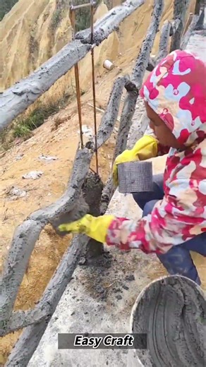 Shaping Concrete Fence Posts with Wire Mesh