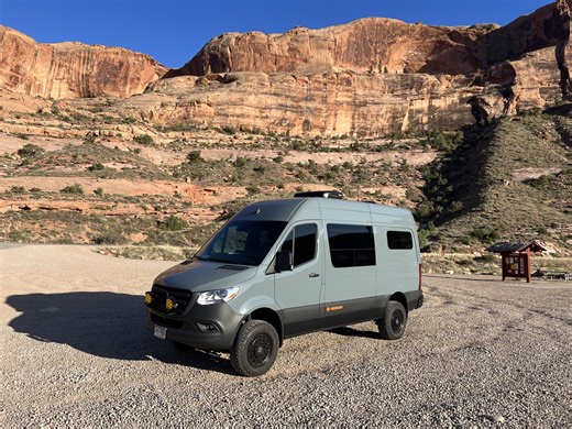SYNC Vans Sunstone 144 | 2022 Sprinter 2500 4×4| | Only 7400 Miles!! - Vanlife Trader