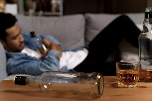 Alcohol Poisoning First Aid: What To Do In Case Of Emergency - Lighthouse Treatment Center
