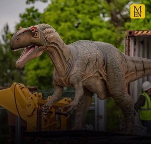Thirteen enormous animatronic predators have arrived at Chester Zoo 🦖 | Manchester Evening News