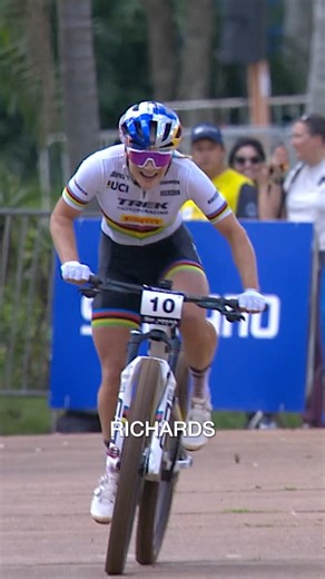 UCI Mountain Bike on Instagram: "𝟮𝟬𝟮𝟱 𝗪𝗛𝗢𝗢𝗣 𝗨𝗖𝗜 𝗠𝗢𝗨𝗡𝗧𝗔𝗜𝗡 𝗕𝗜𝗞𝗘 𝗪𝗢𝗥𝗟𝗗 𝗖𝗨𝗣 𝗕𝗘𝗦𝗧 𝗠𝗢𝗠𝗘𝗡𝗧𝗦 (𝟯/𝟭𝟬) 🏆 Breaking the Women Elite XCC wins record while wearing the UCI rainbow stripes: simply @eviealicerichards things! 👏 📍 Araxá 2 🇧🇷 🏁 Women Elite XCC #MTBWorldCup"