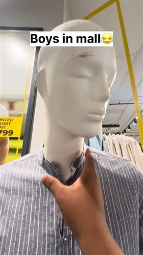 Boys in mall😂 #funny #relatable #comedy #mastimoment #viral
