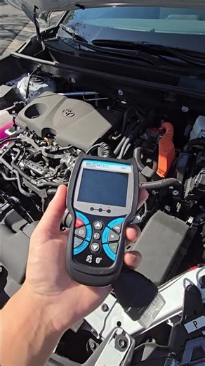 Alert: Clear your engine codes fast with BLCKTEC 440. #obd2 #blcktec #carrepair
