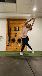 Here’s the movement I did before my workout tonight. You could save it and do it first thing tmrw morning just to start the day off on the right foot or save it for your next workout warm up. 💫 #yogabycandace #athomeworkout #workoutwarmup | YogaByCandace