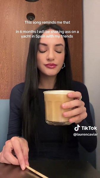 Exciting Caribbean Vibes: Jamaican Ban Bam