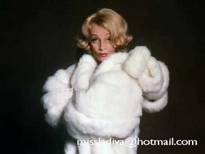 Marlene Dietrich sings "Everyone's Gone to the Moon" (Live, 1966)