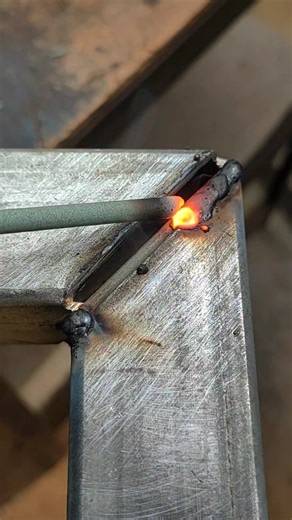 secret trick to welding large gaps in thin metal #welding #stickwelding #welding