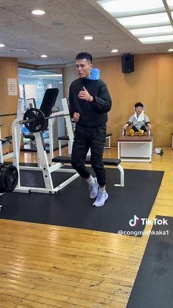 Nhìn mặt hốc hác quá#phamcongminh #mma #apec2025korea #tập_luyên_mỗi_ngày