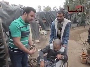 #مؤثر...شاهد الفيديو لاحولا ولاقوة إلا بالله أين القلوب الرحيمة . قمة المعاناة أسرة مغربية تعاني في صمت كلشي بارطاجي هاذ الفيديو الله اجازيكم بخير لمساعدة هذه الأسرة وشكرا... | Casa direct كازا مباشر