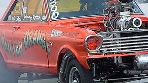 Johnny Rotten of the Great Lakes Gassers inthe 63 Chevy II "Rotten Orange" vs 1Man Party 64 Chevy II AWESOME race 66.2 vs 6.66 Mr Rotten with the EVIL E.T. 6.66 | Meltdown Drags Association - MDA