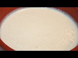 Ajoblanco (spanish summer soup made with bread and almonds)