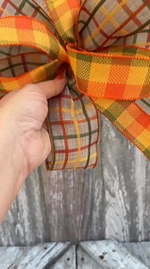 🎃 Say hello to your new fall favorite! Our Scarecrow Side Table Floral Arrangement brings harvest charm to any spot—side table, entryway, or kitchen counter. Want to see how this cheerful scarecrow steals the show? Tap for the full supply list and styling inspo! 👉 https://www.keleas.com/product/scarecrow-side-table-floral-arrangement/ #WreathTeacherDotCom #KeleasDesignSchoolDotCom #KeleasDotCom #Keleas | Kelea's