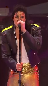 👑 | Um clássico do Jackson 5, ''The Love You Save'', interpretado pelo Rei do Pop Michael Jackson durante a HIStory World Tour em 1997 | MJ Beats