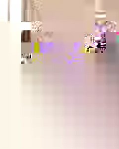 La exótica modelo Adriana Lima podía tener al hombre que quisiera, y aunque Marko Jaric se convirtió en su afortunado y adorado esposo, el basquetbolista no la supo valorar y mientras ella lo ovacionaba él la engañó. | Rosa